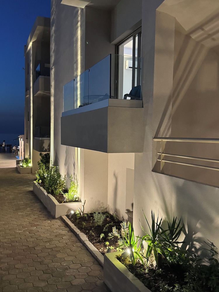 The Noverian Antama Organic Beach Resort Chania with Outdoor Heated Pool — Hotel building in Chania