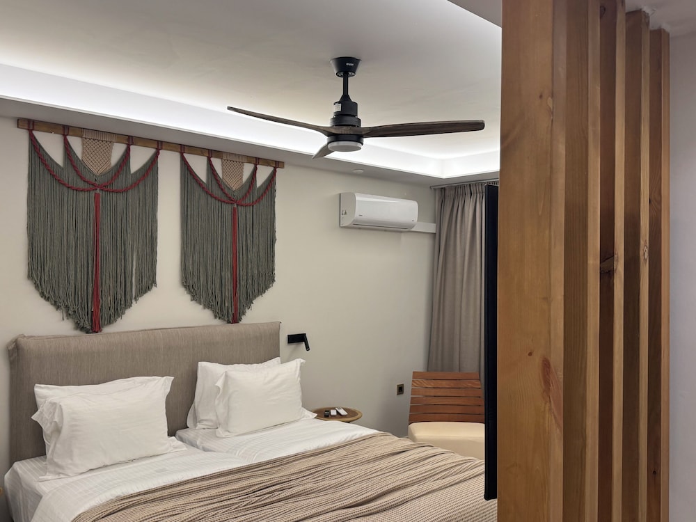The Noverian Antama Organic Beach Resort Chania with Outdoor Heated Pool — Hotel rooms in Chania