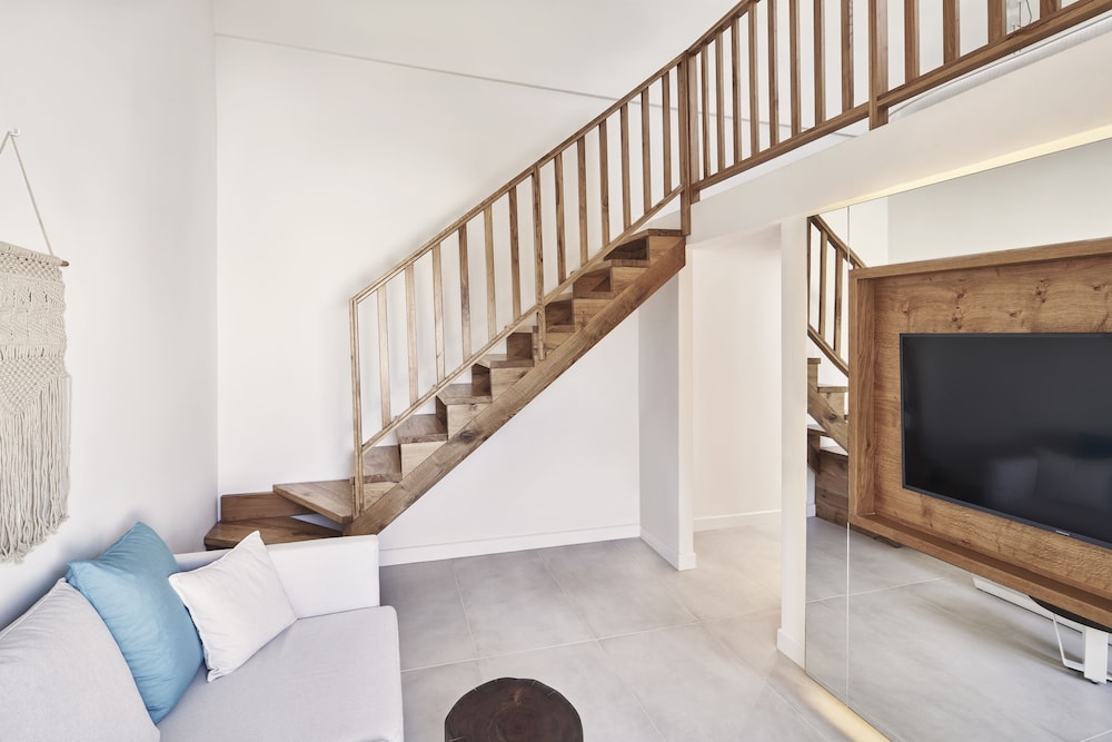 Nikki Beach Resort & Spa Santorini — Hotel rooms in Kamari, South Aegean