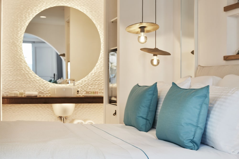 Nikki Beach Resort & Spa Santorini — Hotel rooms in Kamari, South Aegean