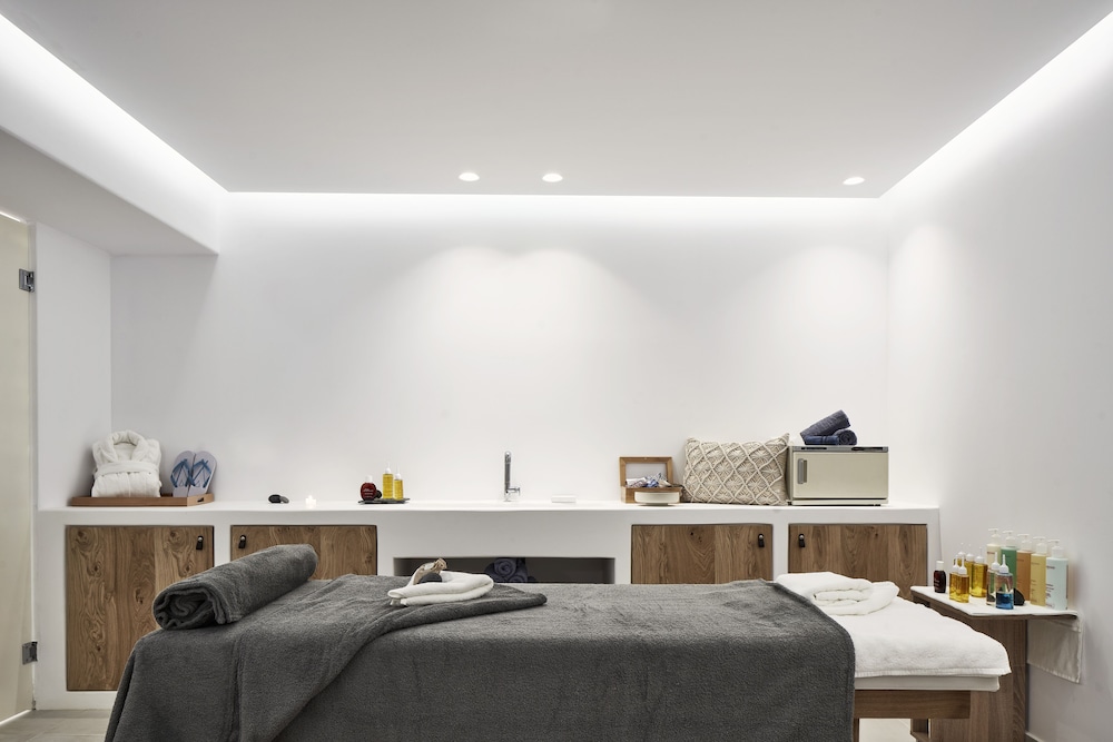 Nikki Beach Resort & Spa Santorini — Hotel rooms in Kamari, South Aegean