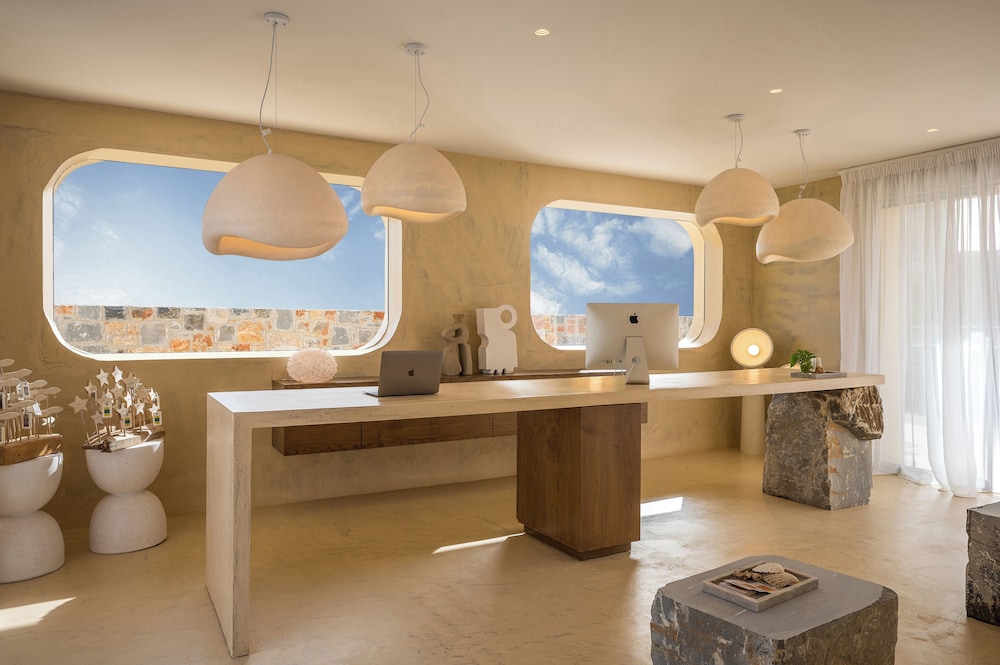 Sunshine Boutique Hotel — Hotel building in Malia