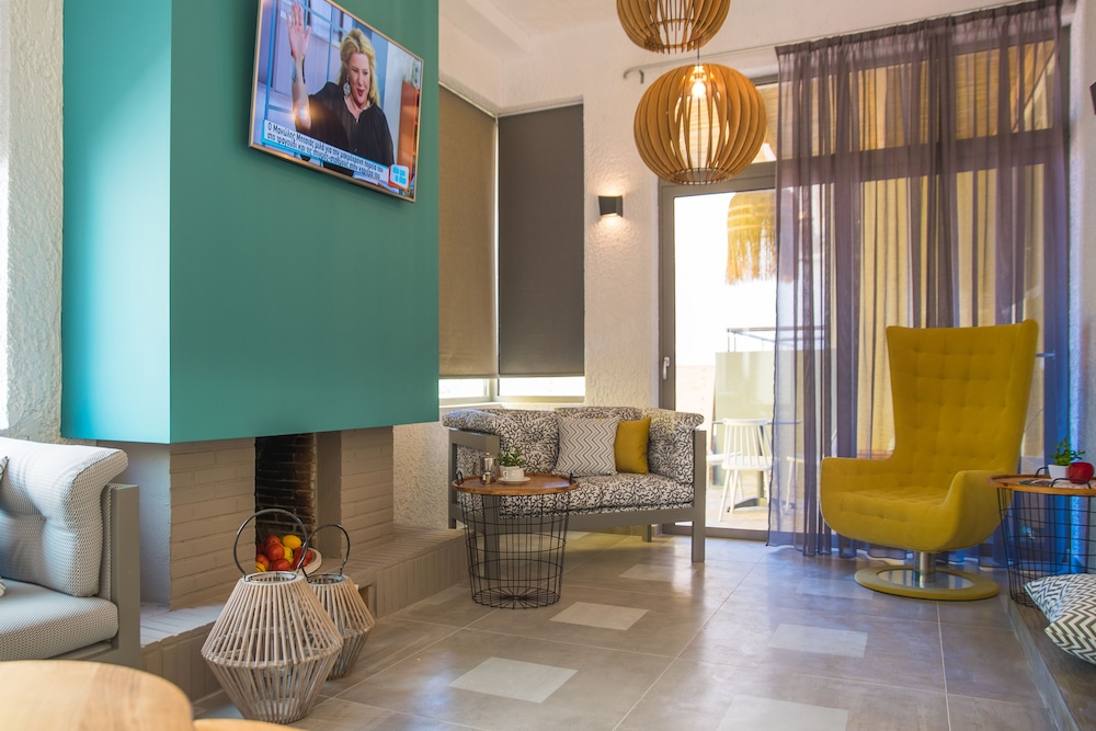 Sunshine Boutique Hotel — Hotel rooms in Malia