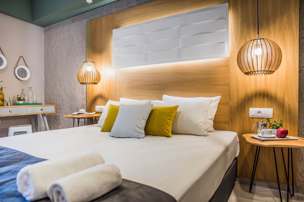 Sunshine Boutique Hotel — Hotel rooms in Malia