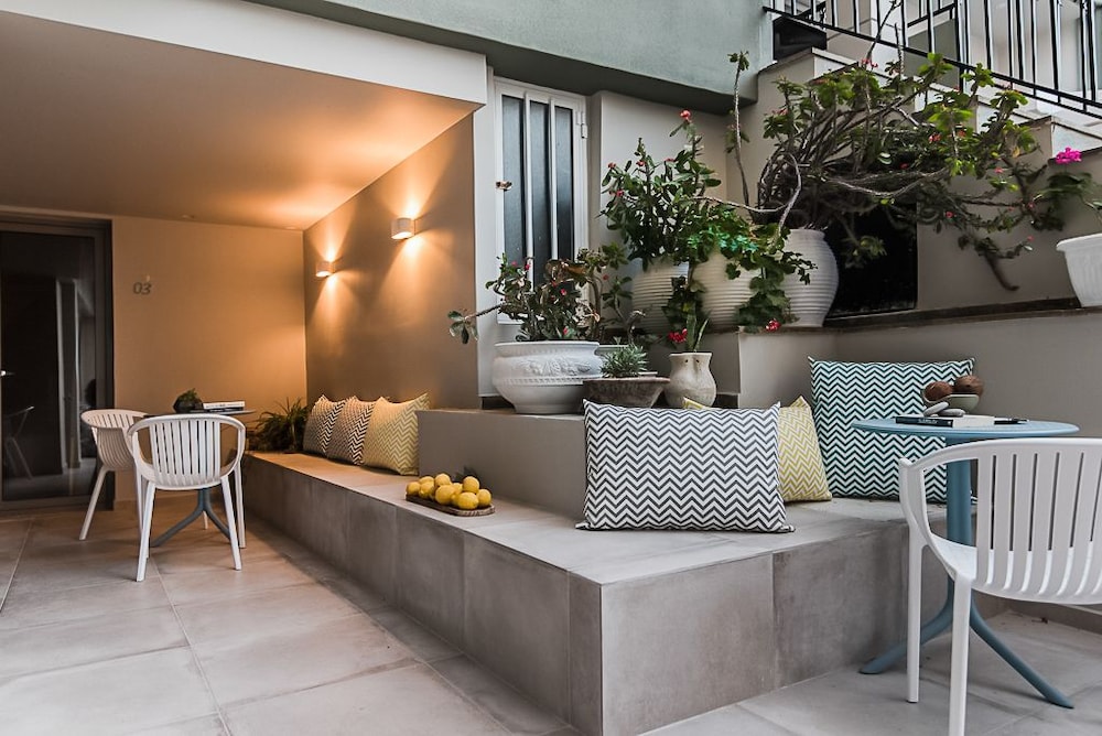 Sunshine Boutique Hotel — Hotel building in Malia