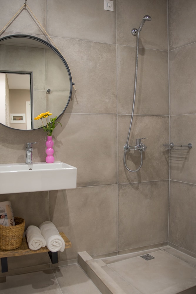 Sunshine Boutique Hotel — Hotel rooms in Malia