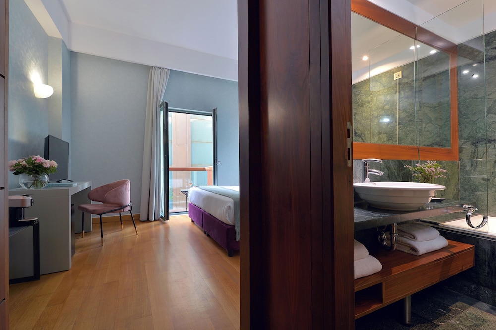 Athenaeum Eridanus Luxury Hotel — Hotel rooms in Athens, Attica