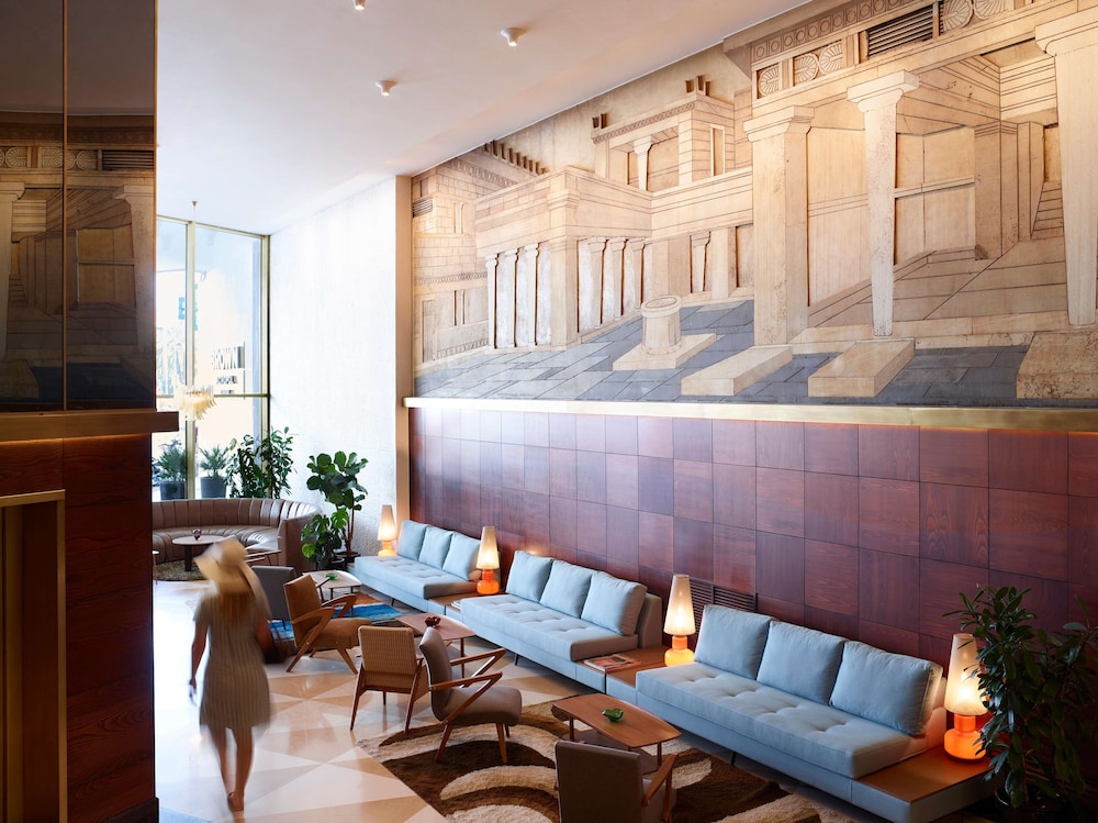 Brown Acropol, a member of Brown Hotels — Hotel building in Athens, Attica
