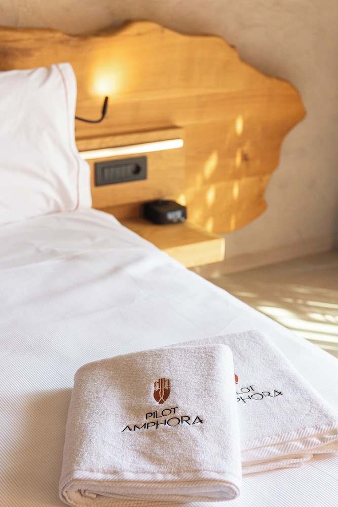 Pilot Amphora Boutique Hotel - Adults Only — Hotel rooms in Georgioupolis
