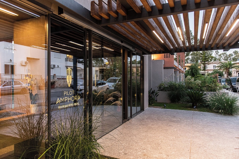 Pilot Amphora Boutique Hotel - Adults Only — Hotel building in Georgioupolis
