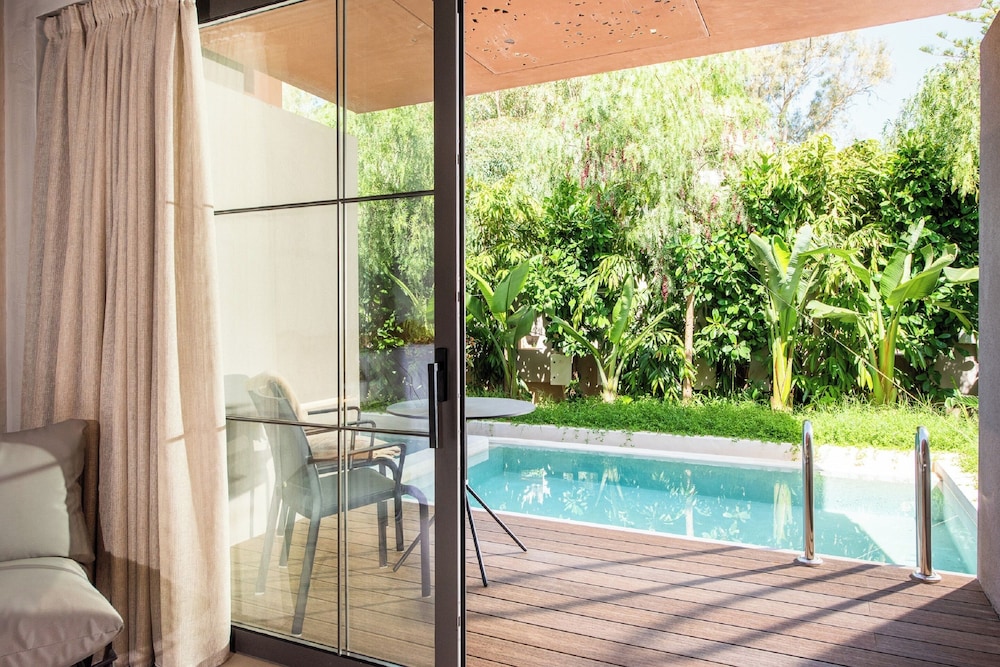 Pilot Amphora Boutique Hotel - Adults Only — Swimming pool in Georgioupolis