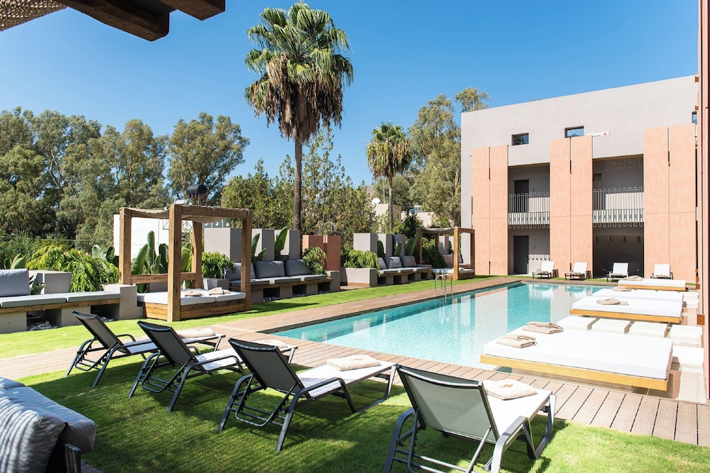 Pilot Amphora Boutique Hotel - Adults Only — Swimming pool in Georgioupolis