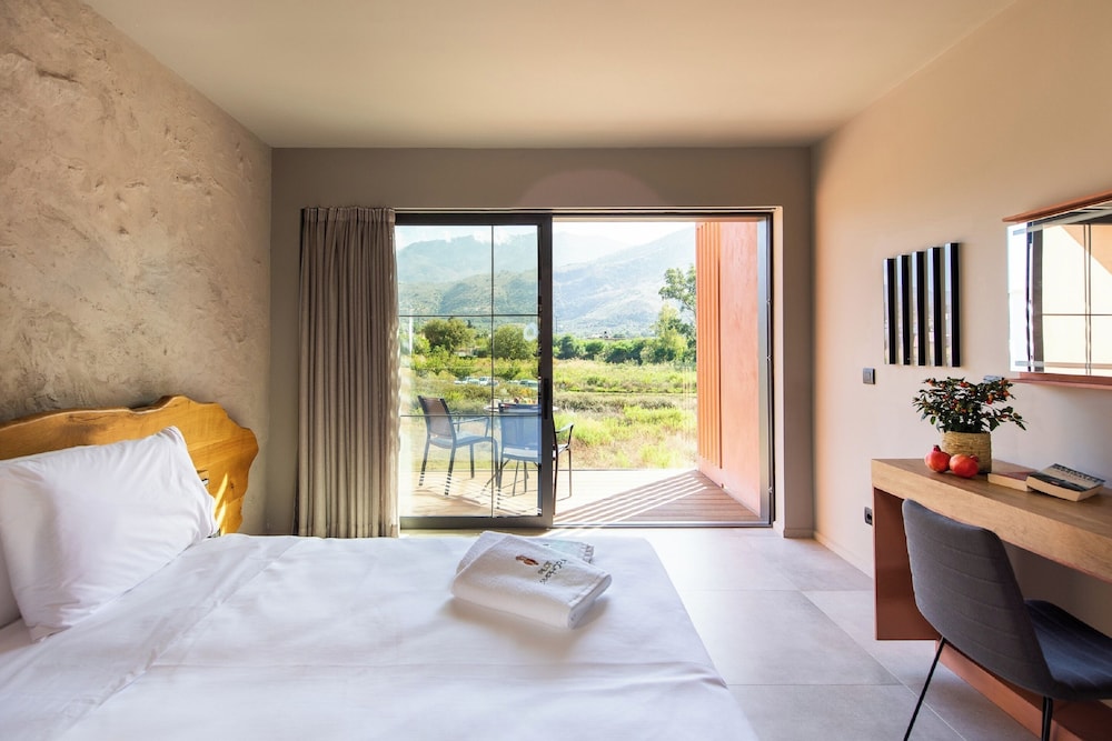 Pilot Amphora Boutique Hotel - Adults Only — Hotel rooms in Georgioupolis