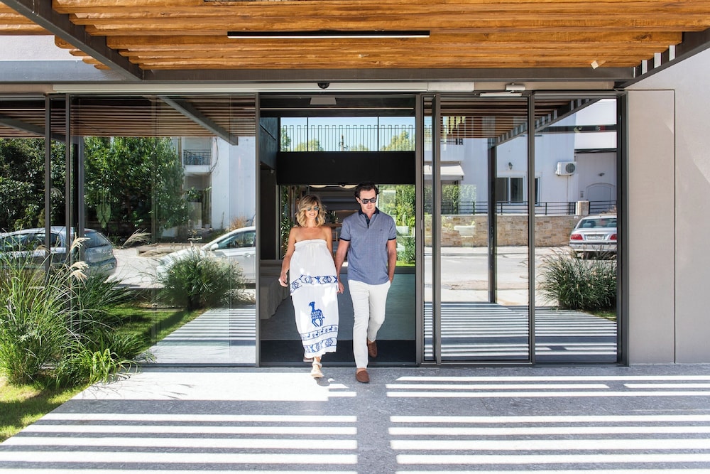 Pilot Amphora Boutique Hotel - Adults Only — Hotel building in Georgioupolis
