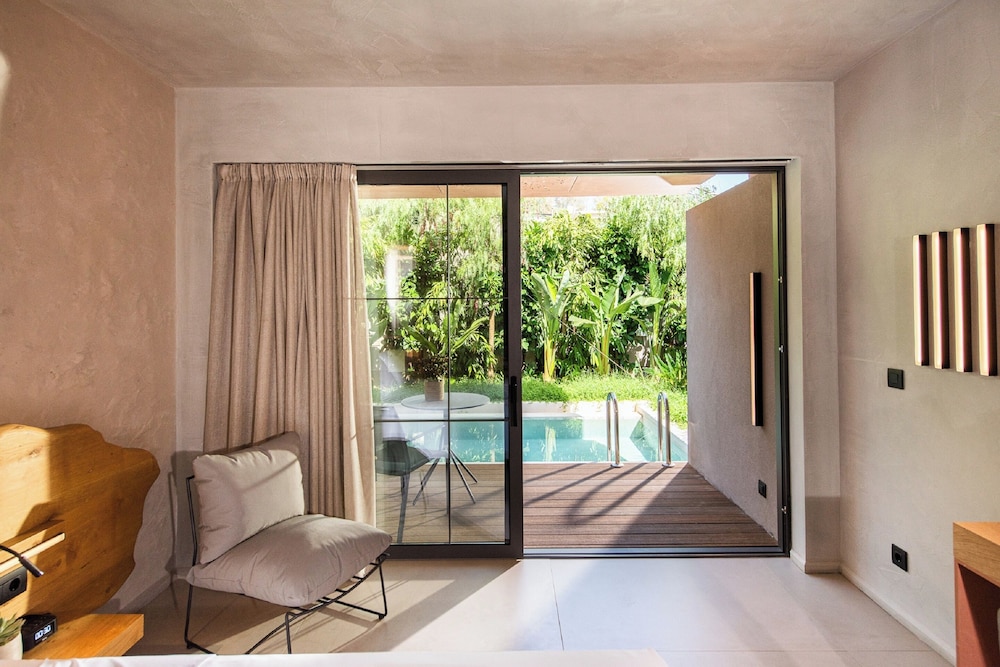 Pilot Amphora Boutique Hotel - Adults Only — Hotel rooms in Georgioupolis