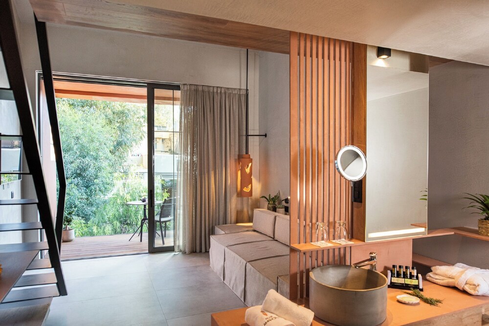 Pilot Amphora Boutique Hotel - Adults Only — Hotel rooms in Georgioupolis