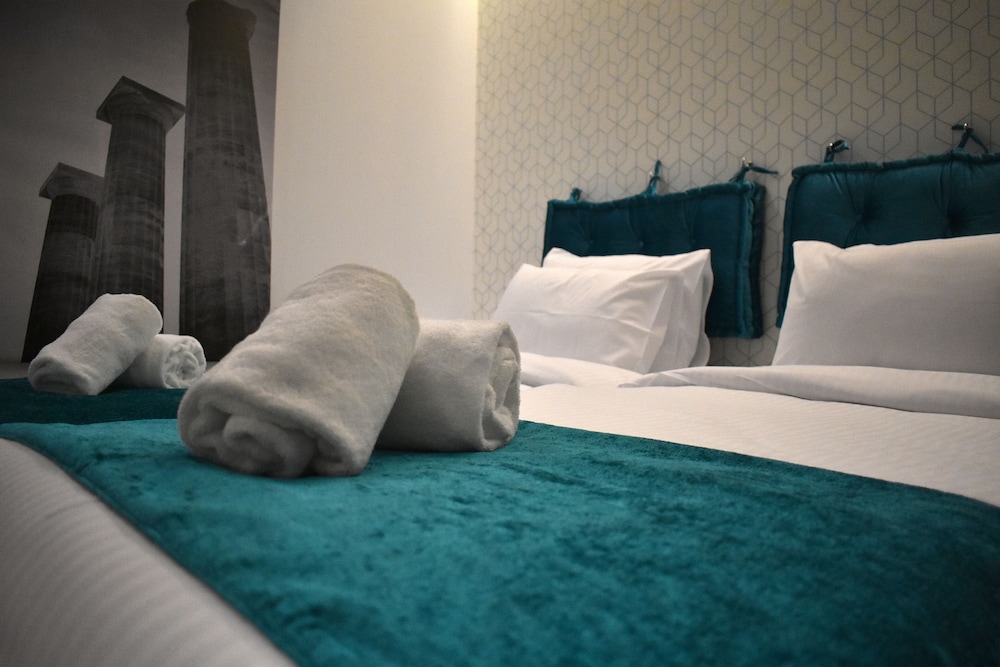 Athenian Montaza Hotel — Hotel rooms in Athens, Attica
