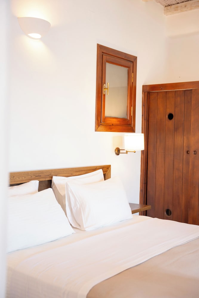 Albatros Club Mykonos — Hotel rooms in Panormos (Mykonos), South Aegean