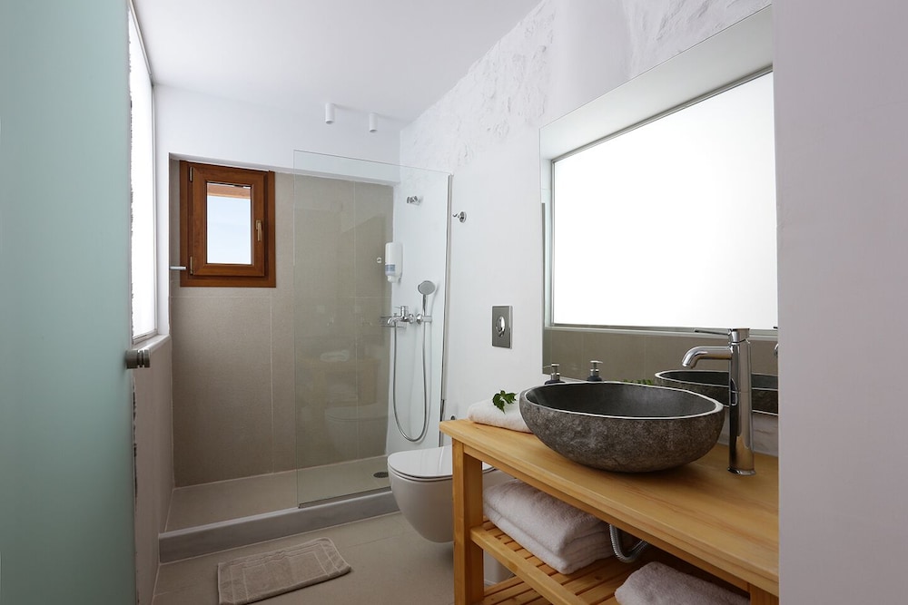 Albatros Club Mykonos — Hotel rooms in Panormos (Mykonos), South Aegean
