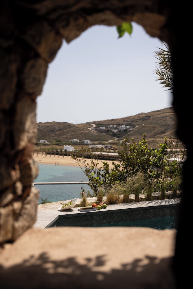 Albatros Club Mykonos — Beach in Panormos (Mykonos), South Aegean