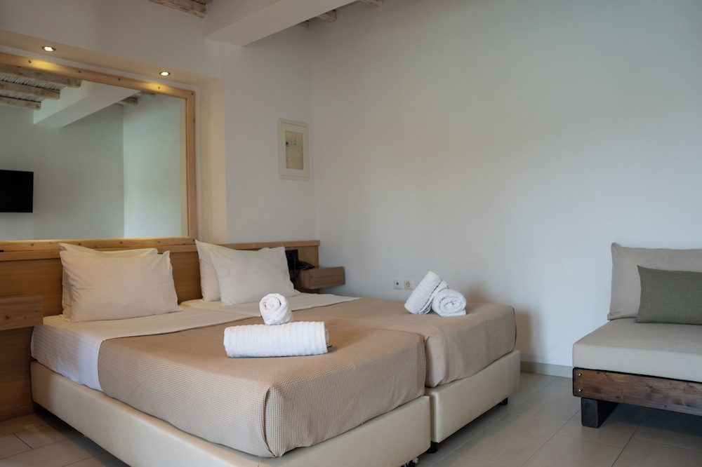 Albatros Club Mykonos — Hotel rooms in Panormos (Mykonos), South Aegean