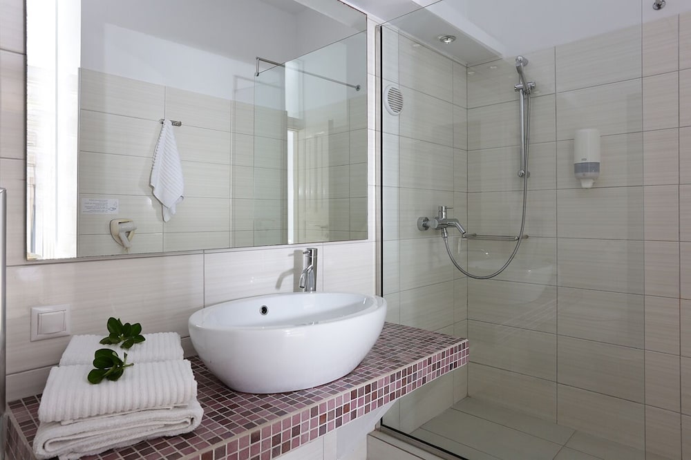 Albatros Club Mykonos — Hotel rooms in Panormos (Mykonos), South Aegean