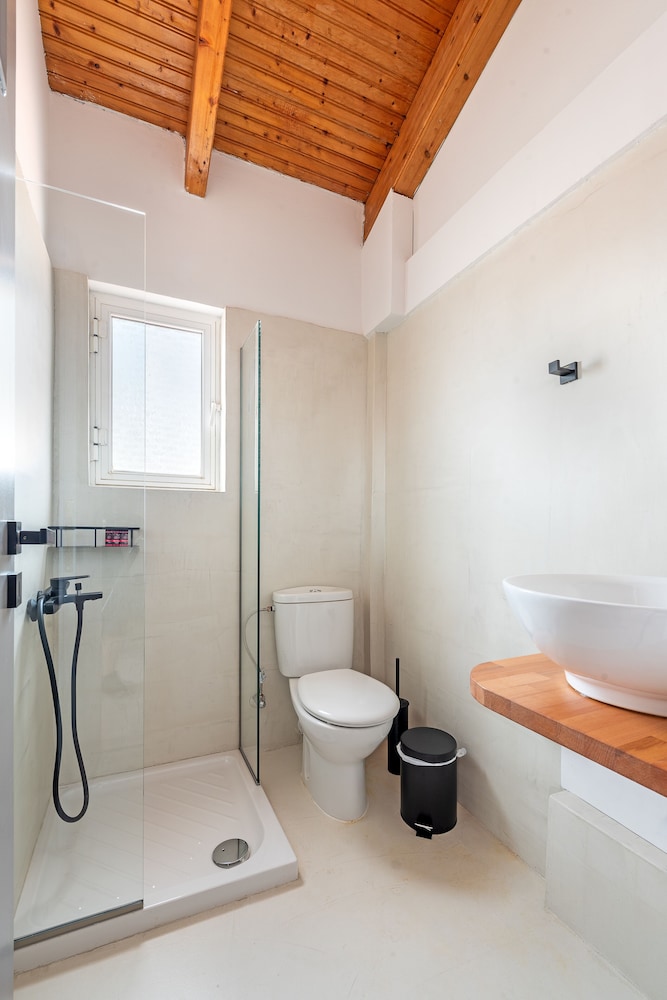 Costa Azzurra Hotel — Hotel rooms in Skala (Kefalonia), Ionian Islands