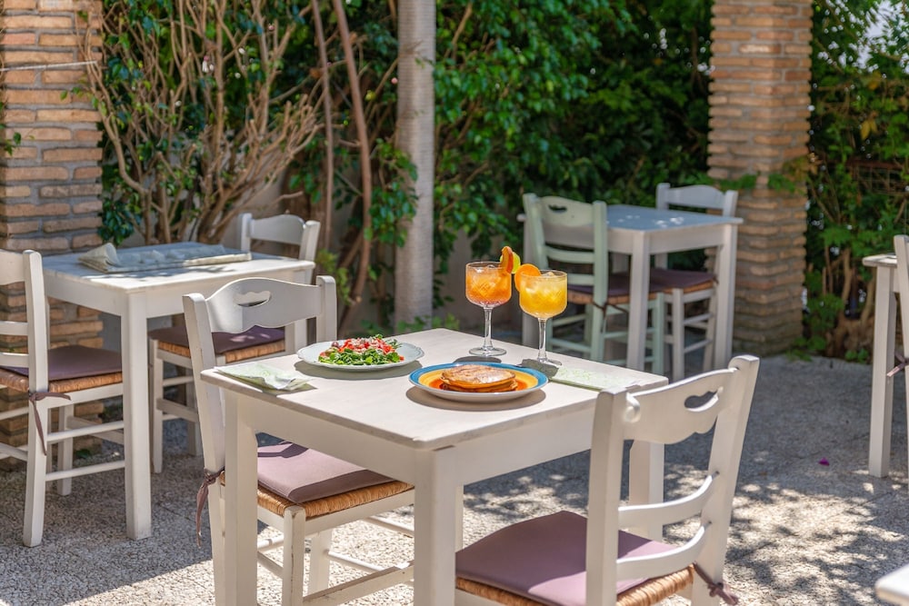 Costa Azzurra Hotel — Restaurant & bars in Skala (Kefalonia), Ionian Islands