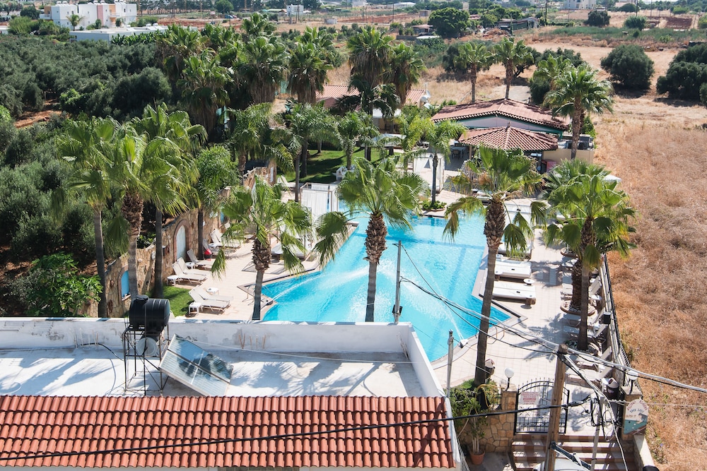 Oasis Studios — Main photo in Malia