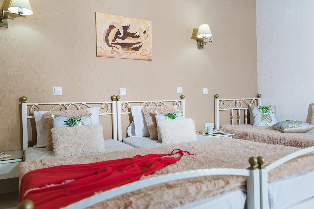 Oasis Studios — Hotel rooms in Malia