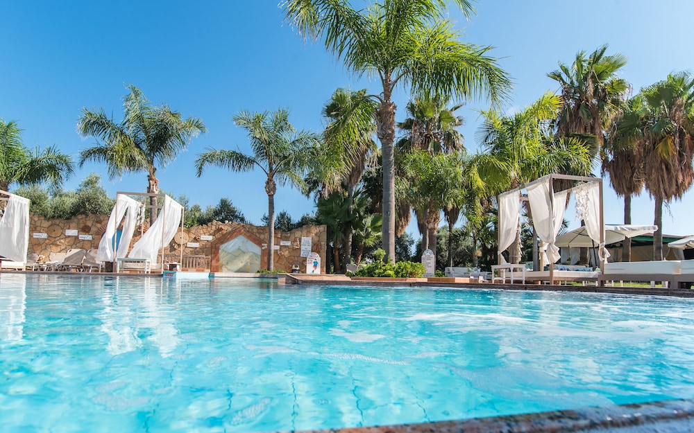 Oasis Studios — Swimming pool in Malia