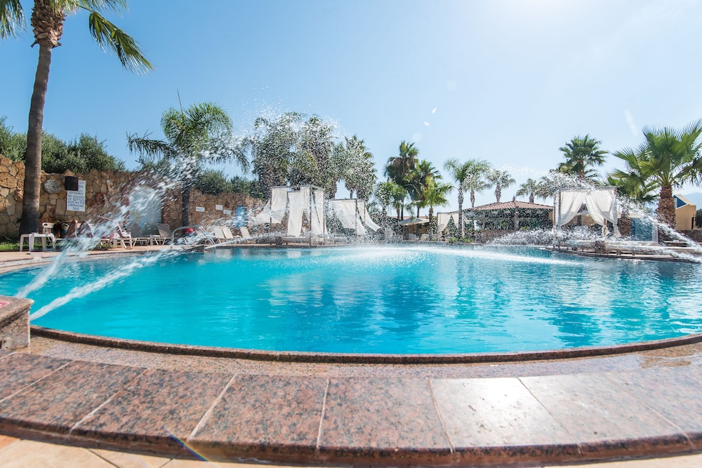 Oasis Studios — Swimming pool in Malia
