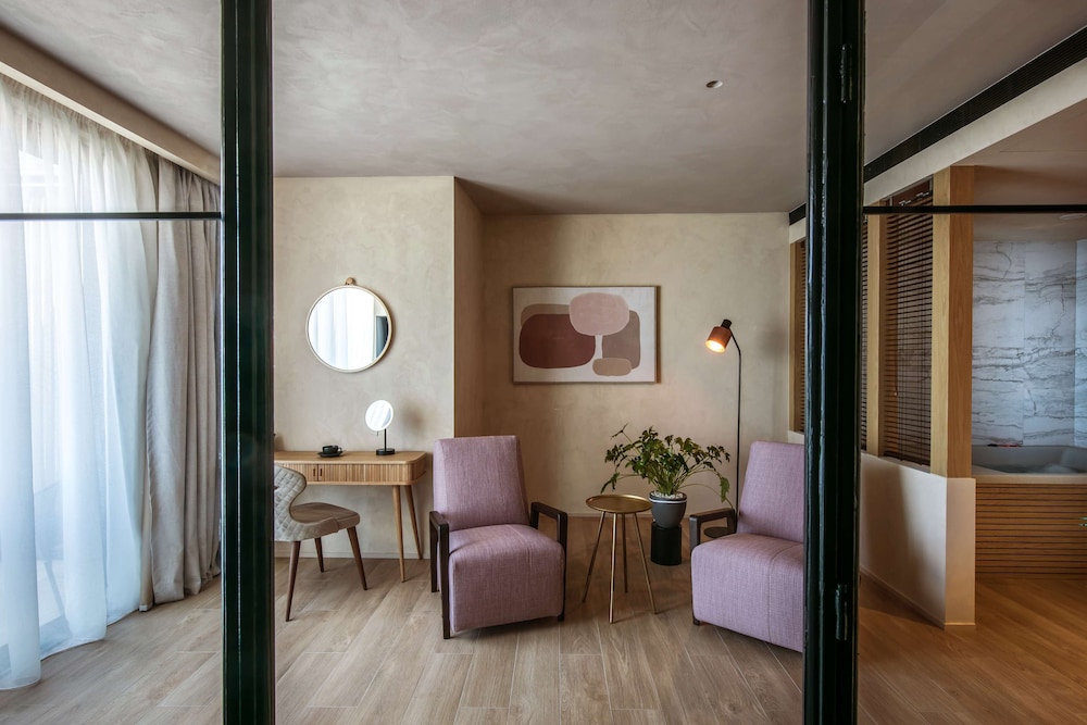 Chania Flair Boutique Hotel, Tapestry Collection by Hilton — Hotel rooms in Chania