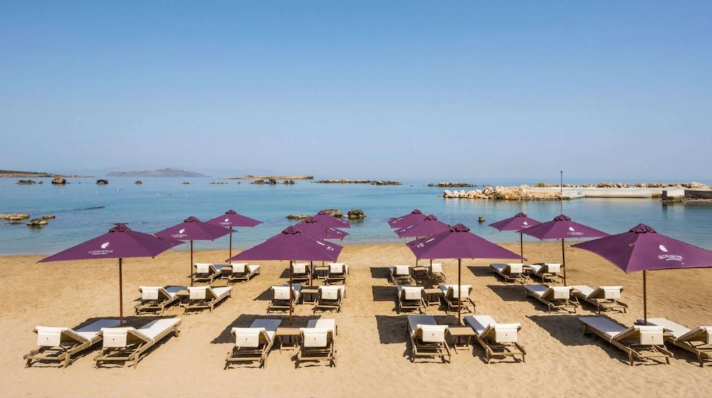 Chania Flair Boutique Hotel, Tapestry Collection by Hilton — Beach in Chania
