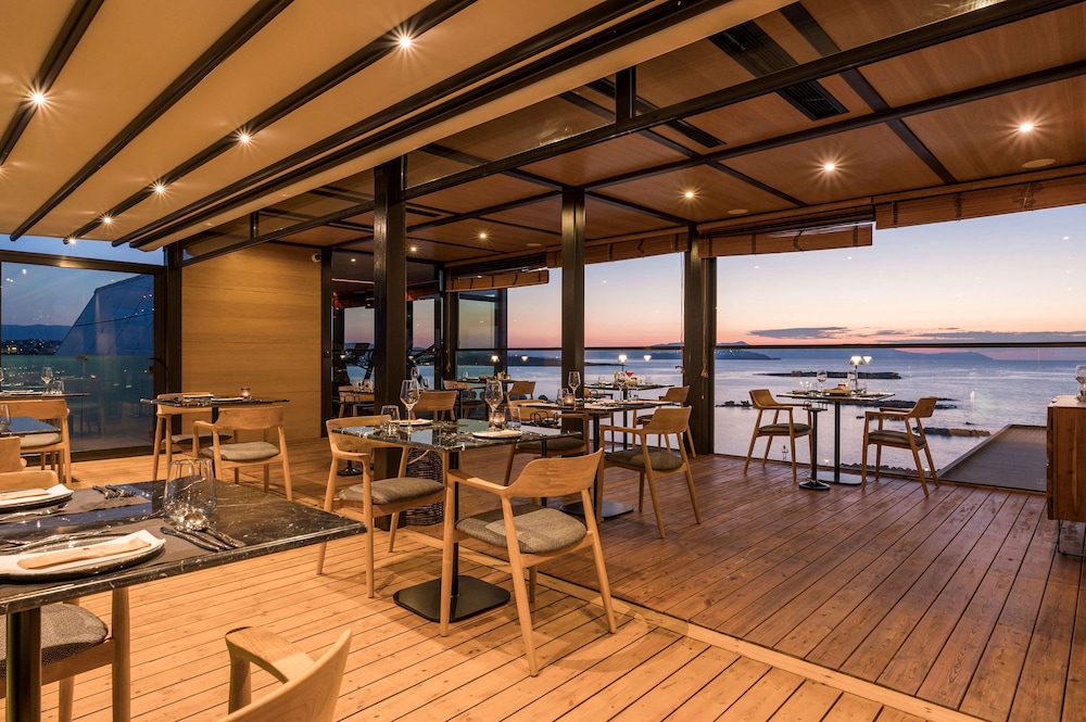 Chania Flair Boutique Hotel, Tapestry Collection by Hilton — Restaurant & bars in Chania