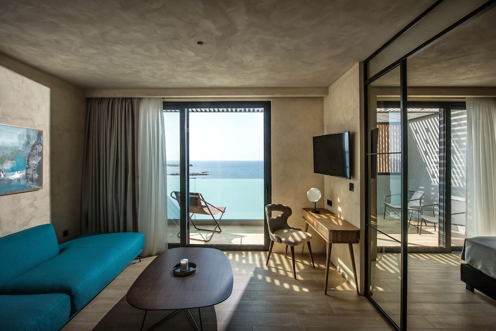Chania Flair Boutique Hotel, Tapestry Collection by Hilton — Hotel rooms in Chania