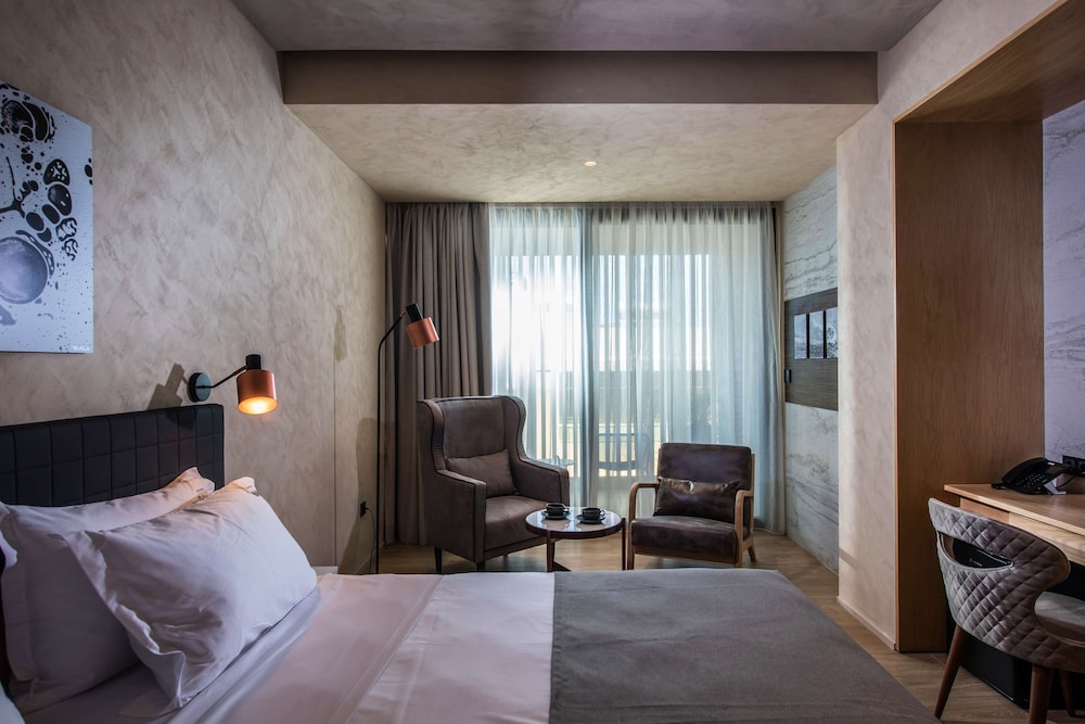 Chania Flair Boutique Hotel, Tapestry Collection by Hilton — Hotel rooms in Chania