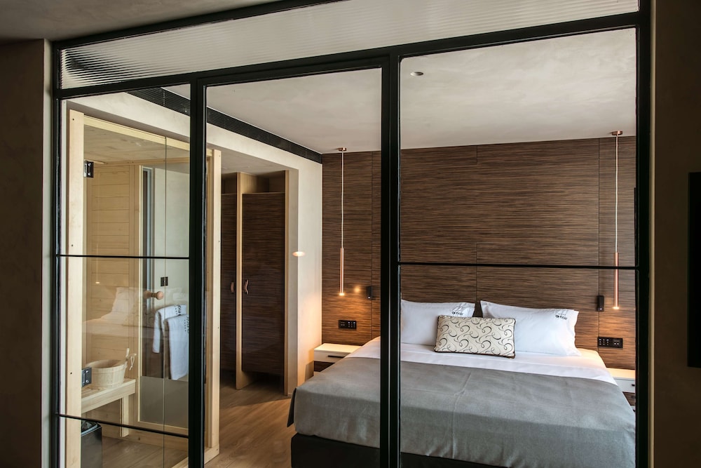 Chania Flair Boutique Hotel, Tapestry Collection by Hilton — Hotel rooms in Chania