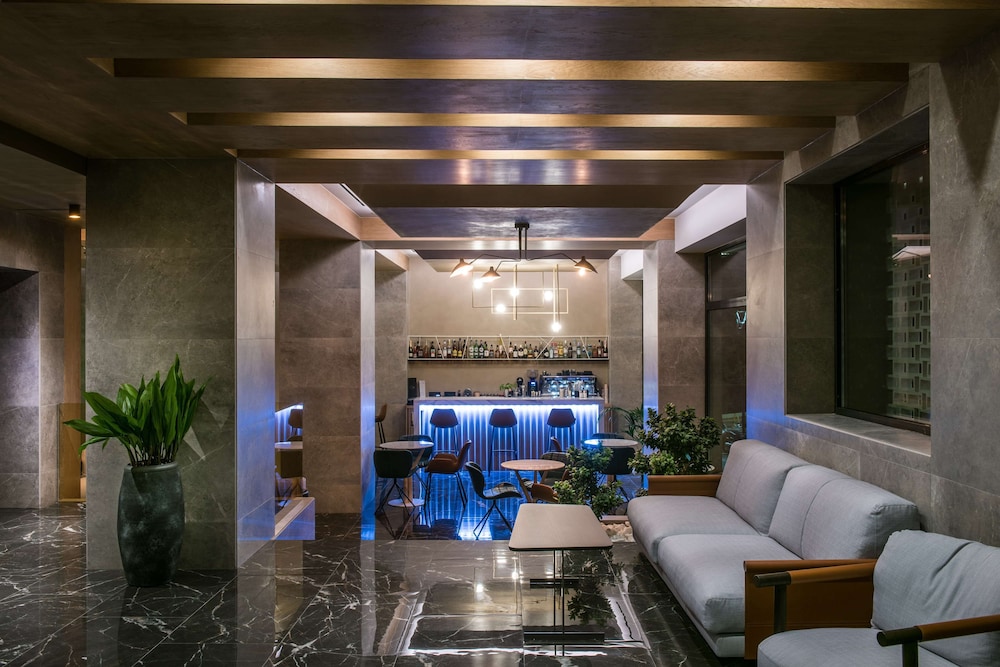 Chania Flair Boutique Hotel, Tapestry Collection by Hilton — Restaurant & bars in Chania