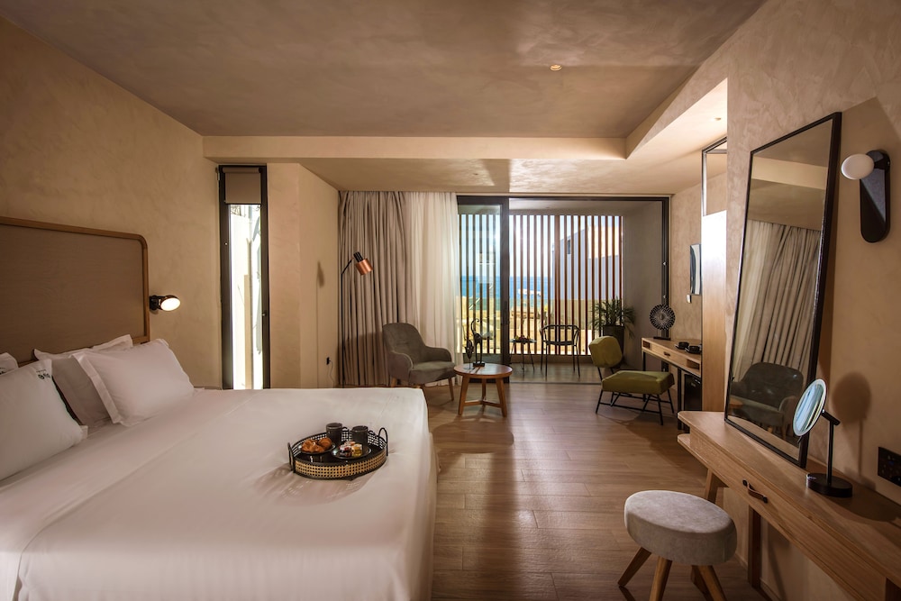 Chania Flair Boutique Hotel, Tapestry Collection by Hilton — Hotel rooms in Chania