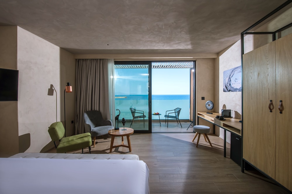 Chania Flair Boutique Hotel, Tapestry Collection by Hilton — Hotel rooms in Chania