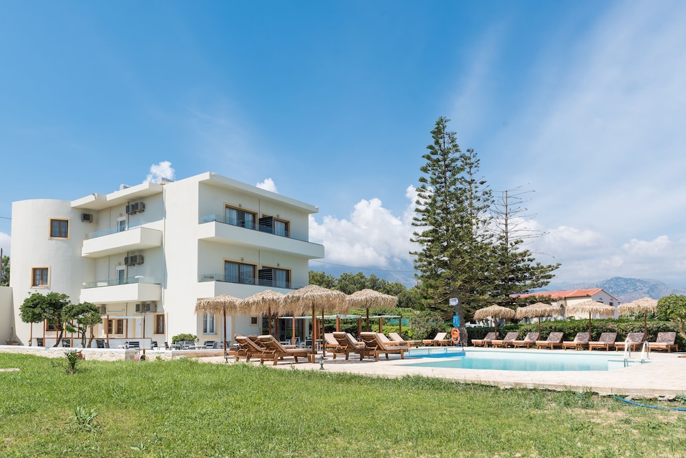 Musela Studios — Beach in Rethymnon