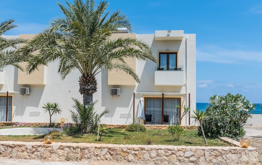 Musela Studios — Beach in Rethymnon