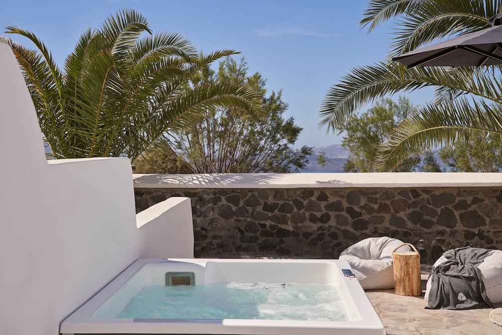 Mr and Mrs White Oia – Santorini — Spa in Oia, South Aegean
