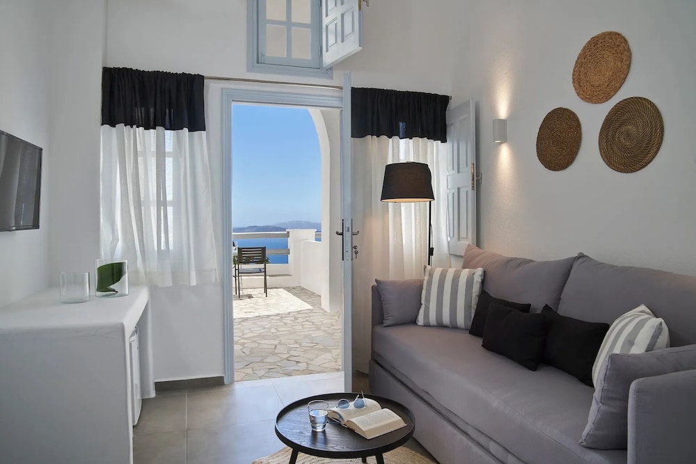 Mr and Mrs White Oia – Santorini — Hotel rooms in Oia, South Aegean