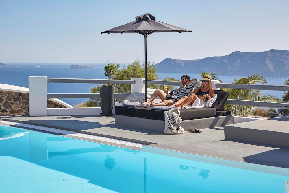 Mr and Mrs White Oia – Santorini — Swimming pool in Oia, South Aegean