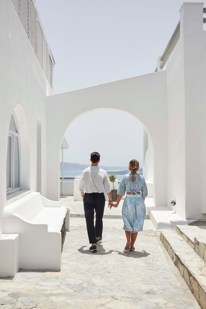 Mr and Mrs White Oia – Santorini — Hotel building in Oia, South Aegean