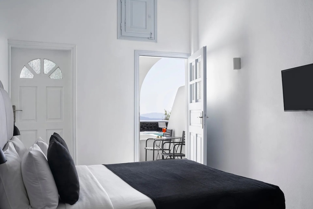 Mr and Mrs White Oia – Santorini — Hotel rooms in Oia, South Aegean