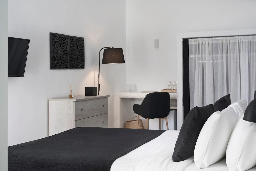 Mr and Mrs White Oia – Santorini — Hotel rooms in Oia, South Aegean