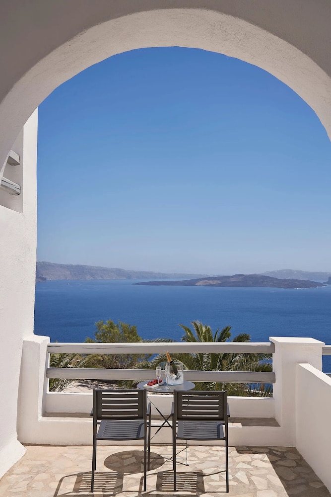 Mr and Mrs White Oia – Santorini — Hotel rooms in Oia, South Aegean